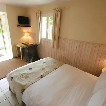 Marc-hely Hotel 4*