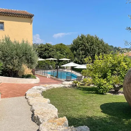 Marc-hely Otel 4*
